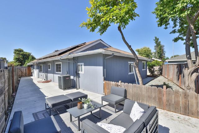 434 Hibiscus Court, East Palo Alto, CA 94303