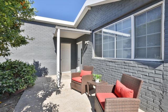 434 Hibiscus Court, East Palo Alto, CA 94303