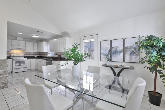 434 Hibiscus Court, East Palo Alto, CA 94303