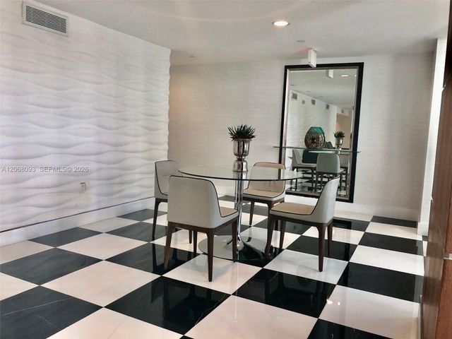1800 N Bayshore Drive 1905, Miami, FL 33132