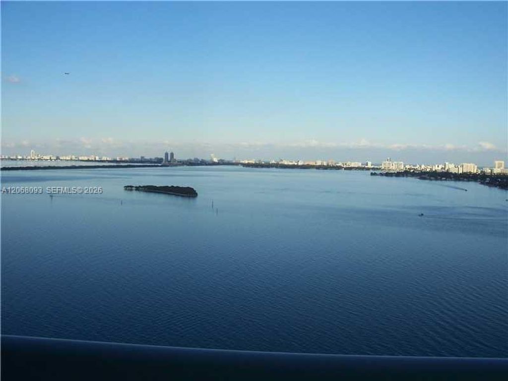 1800 N Bayshore Drive 1905, Miami, FL 33132