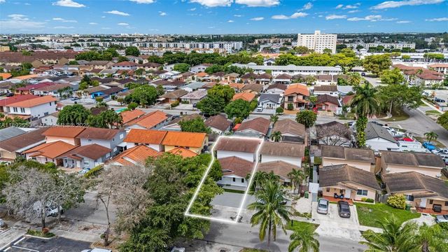 1283 W 42nd St, Hialeah, FL 33012