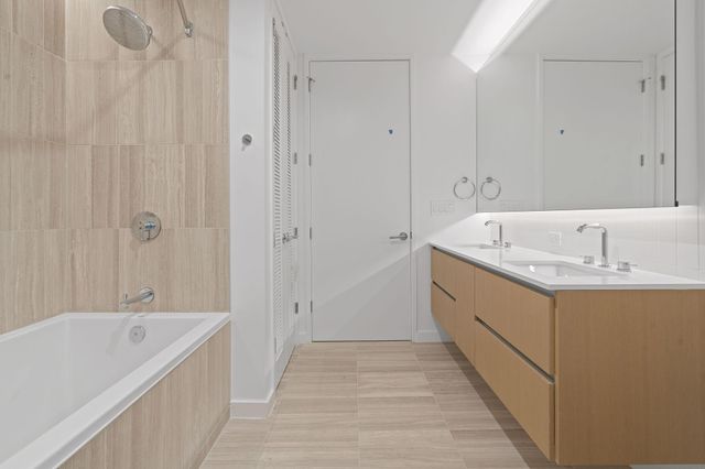 313 W 17th ST 2106, Austin, TX 78701