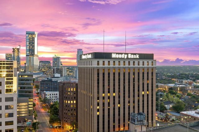 313 W 17th ST 2106, Austin, TX 78701