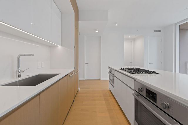 313 W 17th ST 2106, Austin, TX 78701