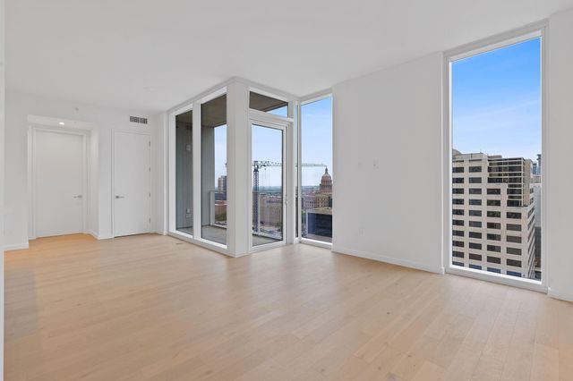 313 W 17th ST 2106, Austin, TX 78701
