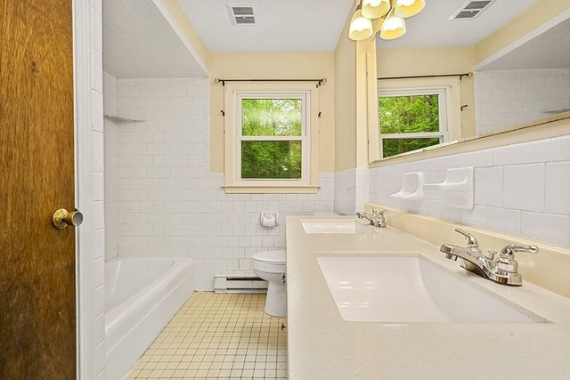 72 Westfield Dr, North Attleboro, MA 02760