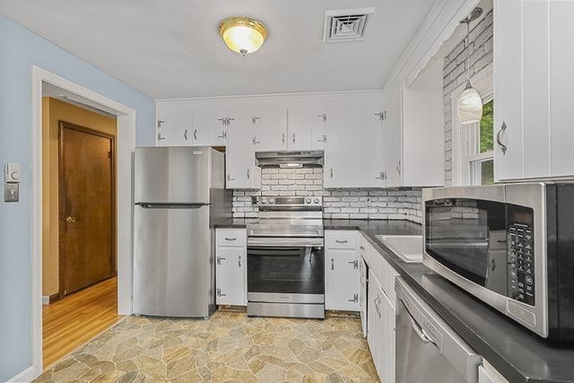 72 Westfield Dr, North Attleboro, MA 02760
