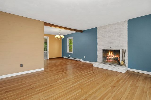 72 Westfield Dr, North Attleboro, MA 02760