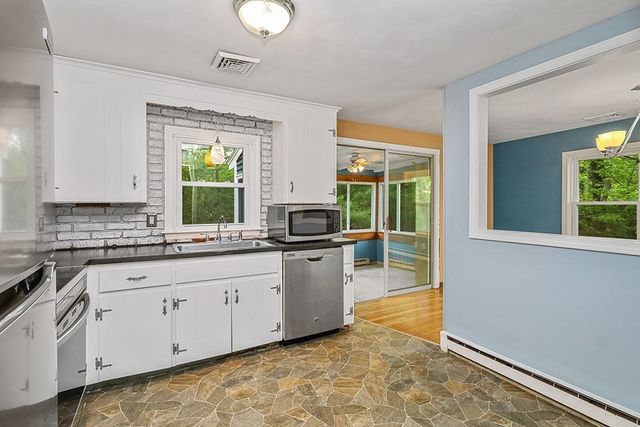 72 Westfield Dr, North Attleboro, MA 02760