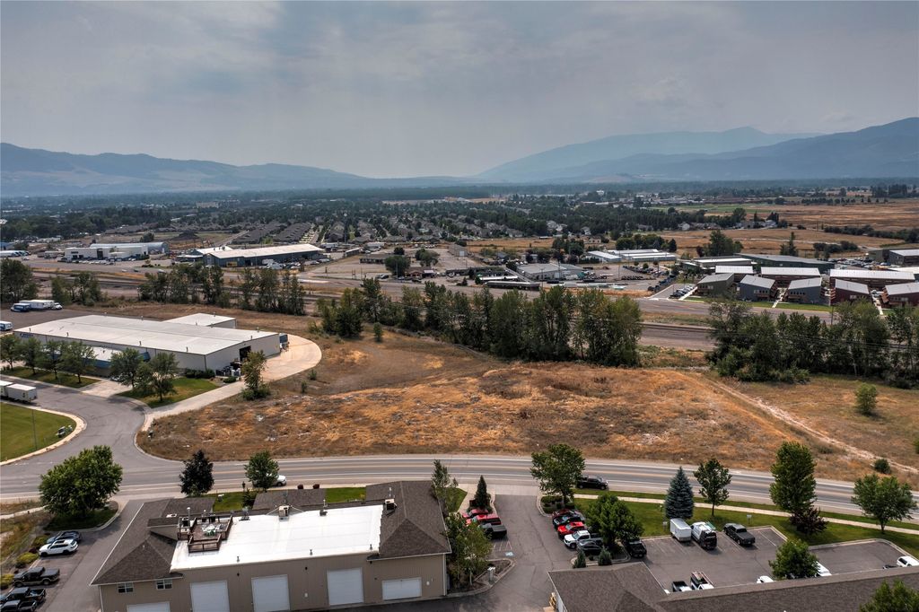 401 Expressway, Missoula, MT 59808 photo 2