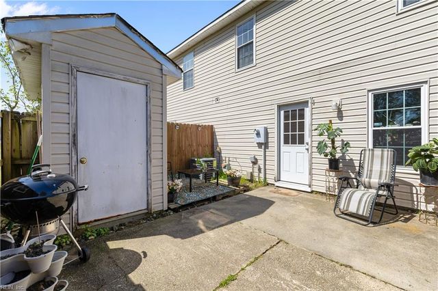 891 Old Clubhouse RD, Virginia Beach, VA 23453