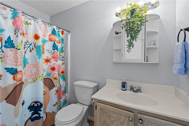 891 Old Clubhouse RD, Virginia Beach, VA 23453