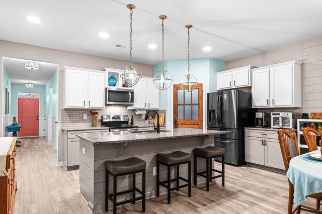 23 Parkglen Dr., Pawleys Island, SC 29585