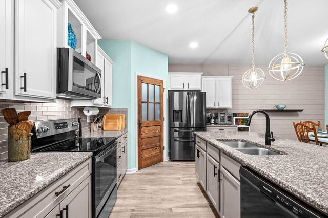 23 Parkglen Dr., Pawleys Island, SC 29585