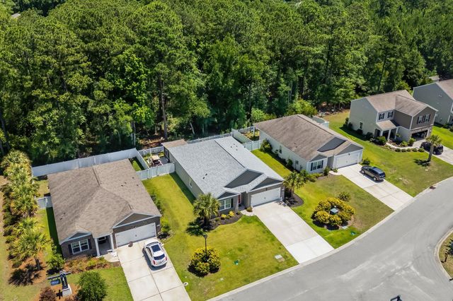 23 Parkglen Dr., Pawleys Island, SC 29585