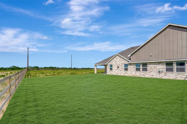 5021 Bluebell Way, Waller, TX 77484