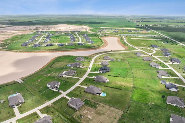 5021 Bluebell Way, Waller, TX 77484