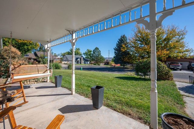 563 Rio Oso Lane, Grand Junction, CO 81507