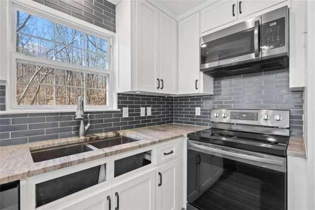 6524 Medlock Road, Gainesville, GA 30506