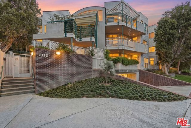 2115 3rd Street 102, Santa Monica, CA 90405