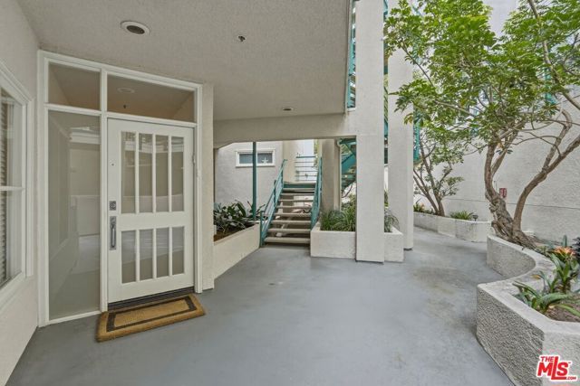 2115 3rd Street 102, Santa Monica, CA 90405