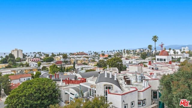 2115 3rd Street 102, Santa Monica, CA 90405
