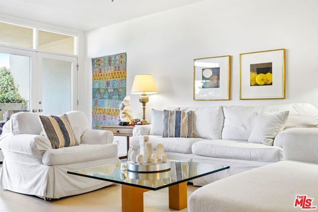 2115 3rd Street 102, Santa Monica, CA 90405