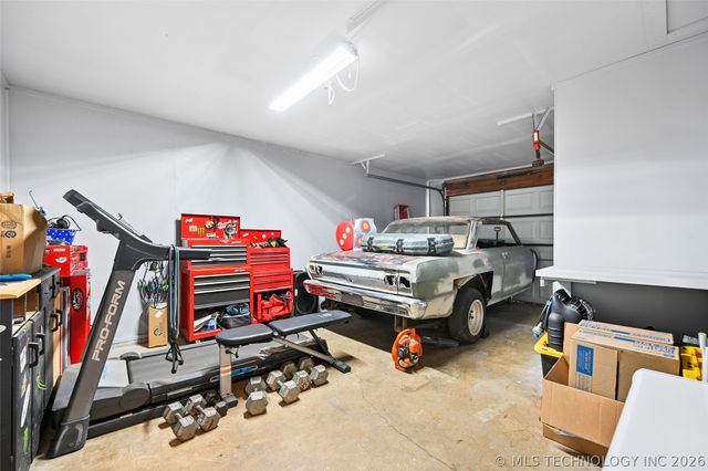 109 E 149th Street, Glenpool, OK 74033