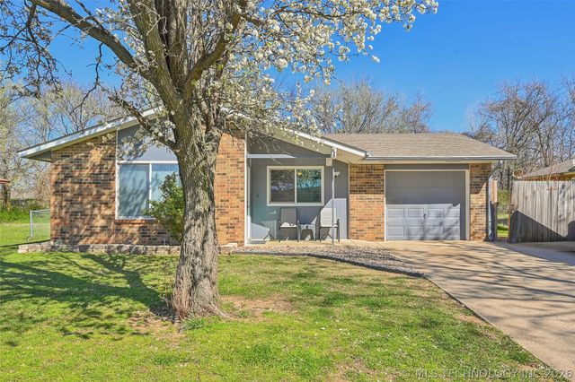 109 E 149th Street, Glenpool, OK 74033