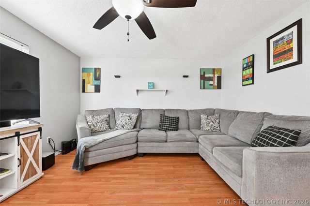 109 E 149th Street, Glenpool, OK 74033