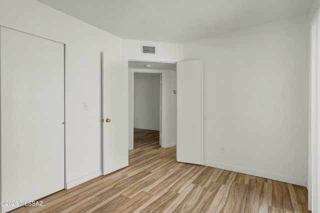 1432 W Calle Gallego, Tucson, AZ 85745