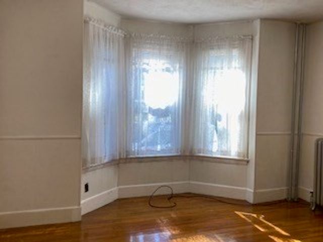 29 Wallis 1, Beverly, MA 01915