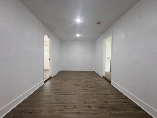 1203 W 6th Street, Freeport, TX 77541