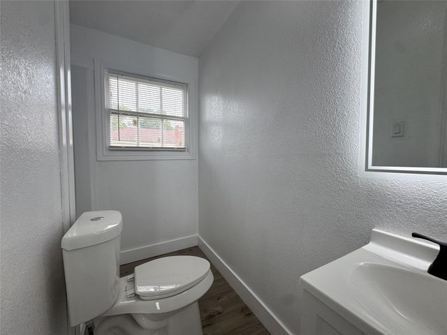 1203 W 6th Street, Freeport, TX 77541