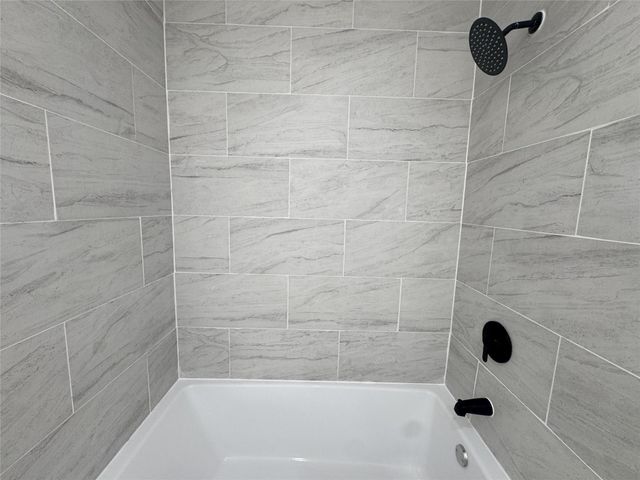 1203 W 6th Street, Freeport, TX 77541