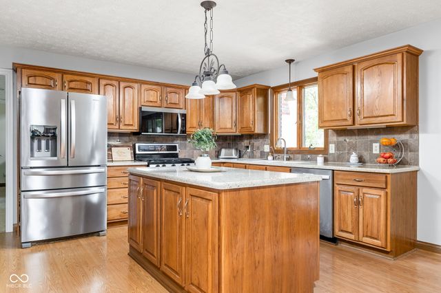 14 Trotters Run, Brownsburg, IN 46112