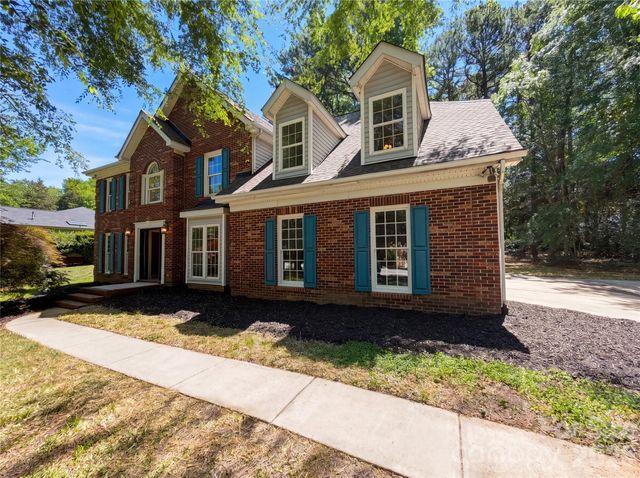 118 Withershinn Drive, Charlotte, NC 28262