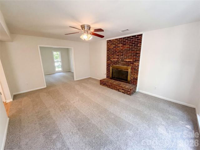 118 Withershinn Drive, Charlotte, NC 28262
