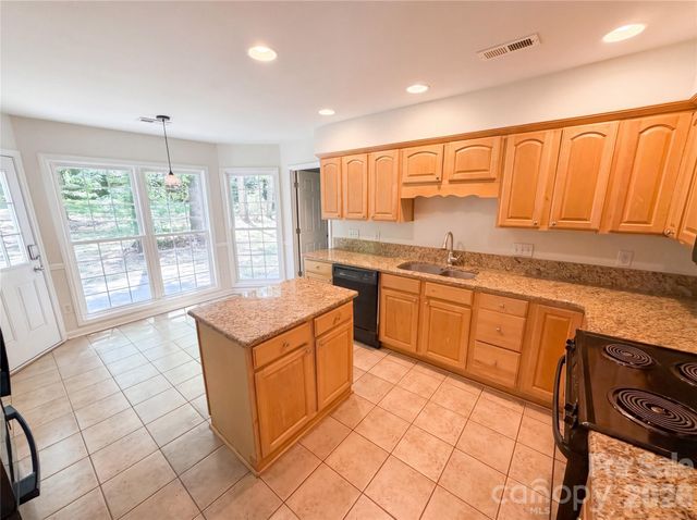 118 Withershinn Drive, Charlotte, NC 28262