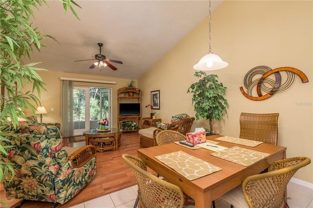 1381 N MCMULLEN BOOTH ROAD 1381, Clearwater, FL 33759