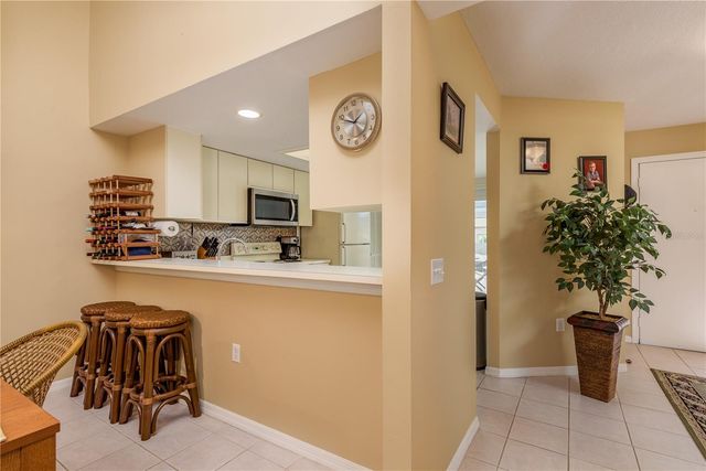 1381 N MCMULLEN BOOTH ROAD 1381, Clearwater, FL 33759