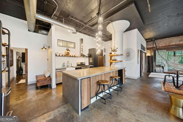 881 Memorial Drive SE 118, Atlanta, GA 30316