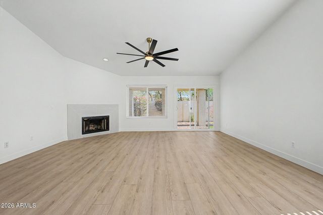 5027 E VAUGHN Drive, Phoenix, AZ 85044