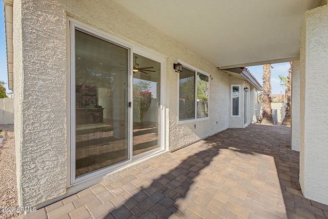5027 E VAUGHN Drive, Phoenix, AZ 85044