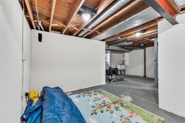 2784 Page Avenue, Ann Arbor, MI 48104