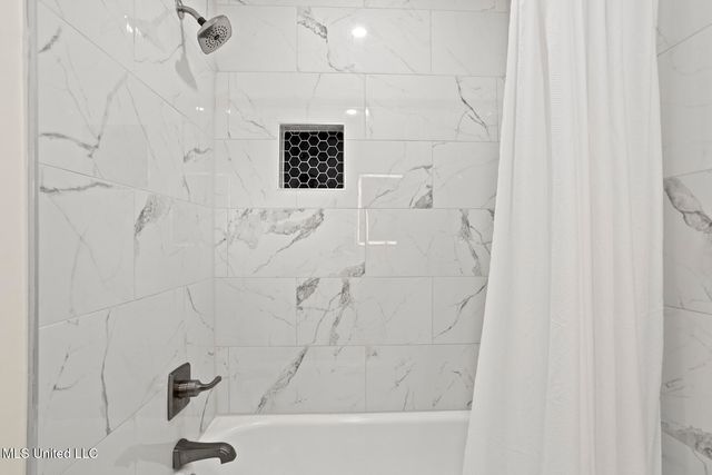 1218 Springdale Drive, Jackson, MS 39211