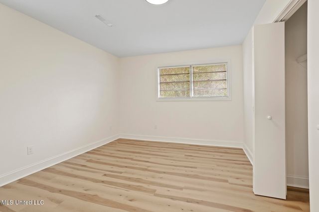 1218 Springdale Drive, Jackson, MS 39211