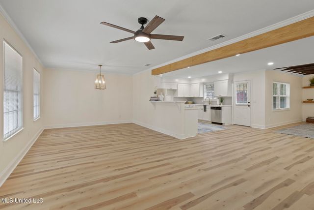 1218 Springdale Drive, Jackson, MS 39211