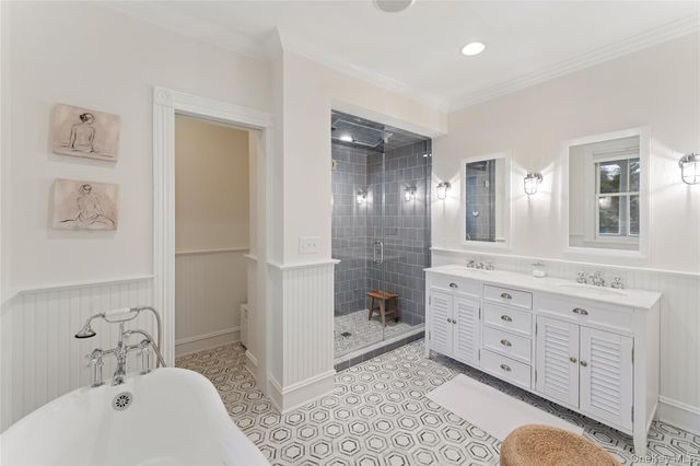 127 Senix Avenue, Center Moriches, NY 11934